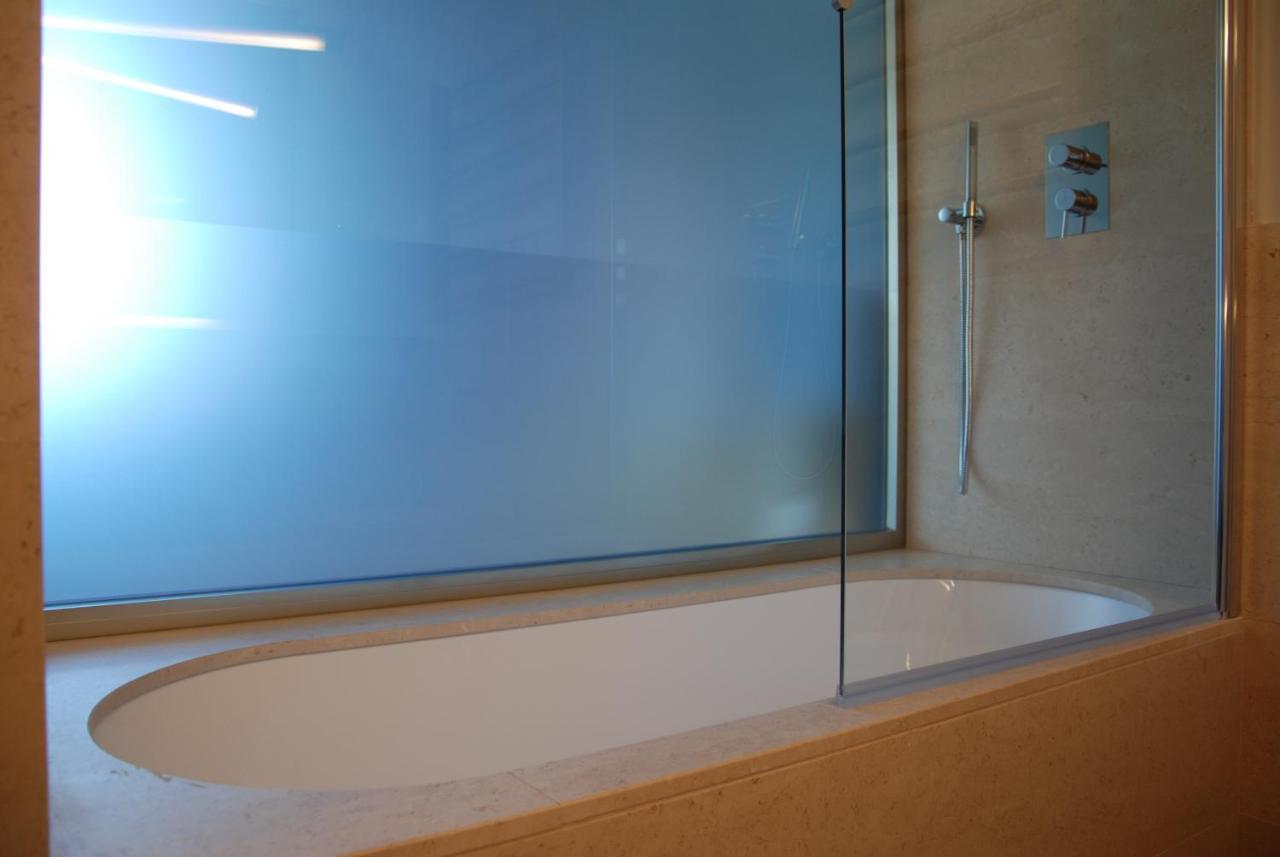 Sea Art Hotel Vado Ligure Exterior photo