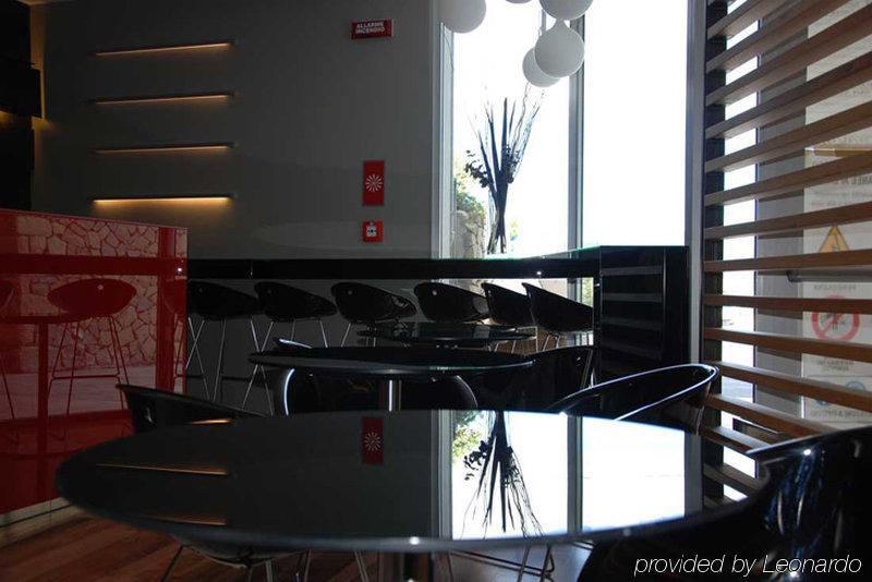 Sea Art Hotel Vado Ligure Exterior photo