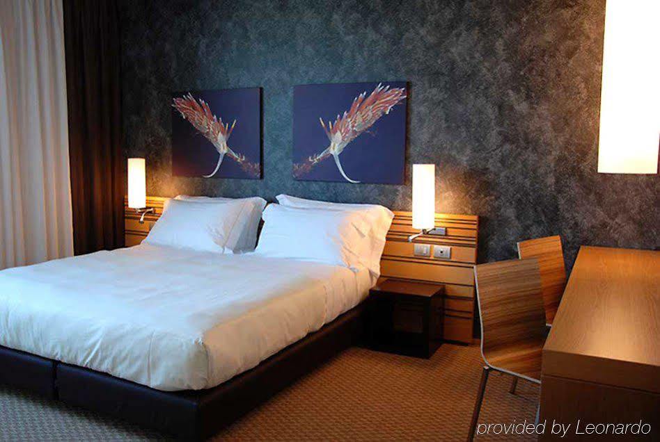 Sea Art Hotel Vado Ligure Exterior photo